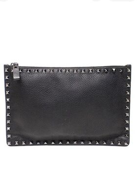 Valentino Garavani Black Leather Rockstud Zip Pouch